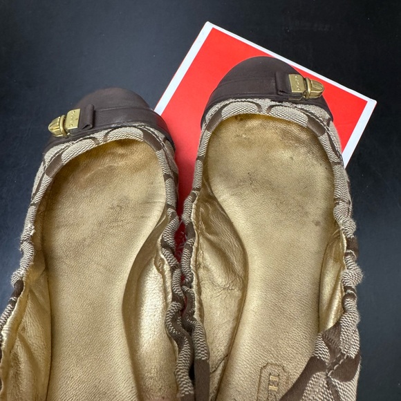 Coach signature prints flat - Picture 4 of 5